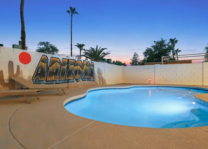 Сasa de vacaciones The Dava: Free Heated Pool & Putting Tempe